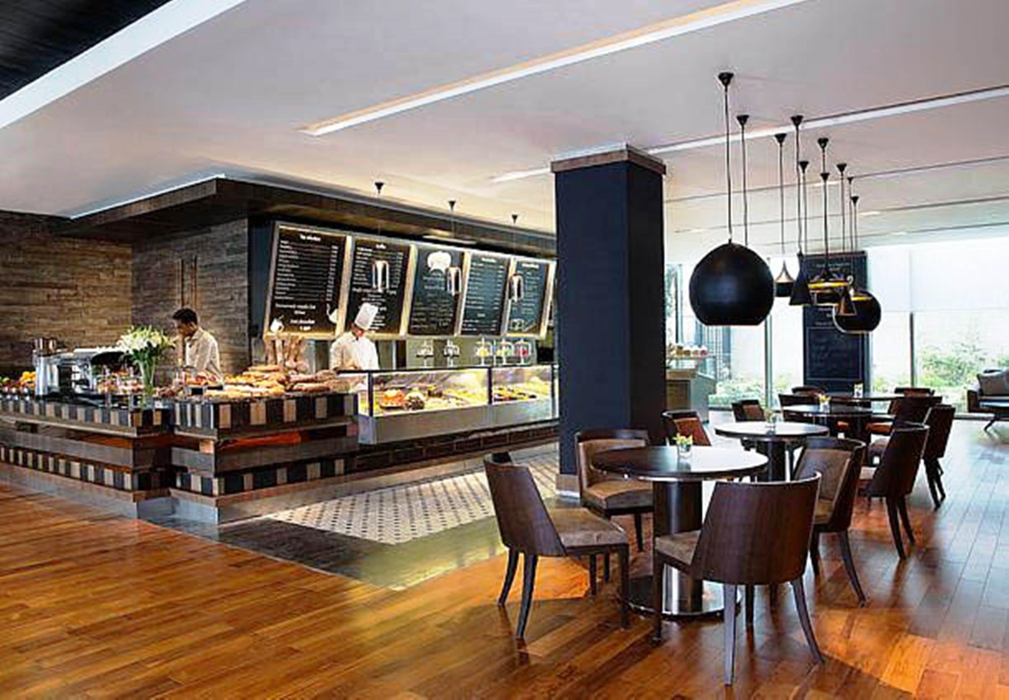 فندق جيه دبليو ماريوت هوتل نيودلهي آيروسيتي المظهر الخارجي الصورة The Coffee Bean & Tea Leaf in Kuala Lumpur, Malaysia