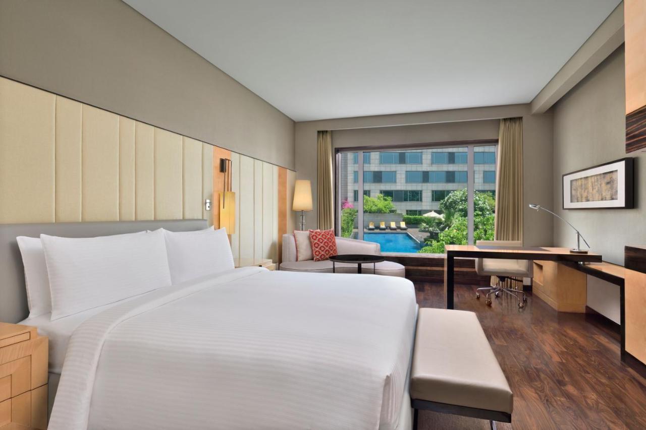 فندق جيه دبليو ماريوت هوتل نيودلهي آيروسيتي المظهر الخارجي الصورة Deluxe Pool View Room