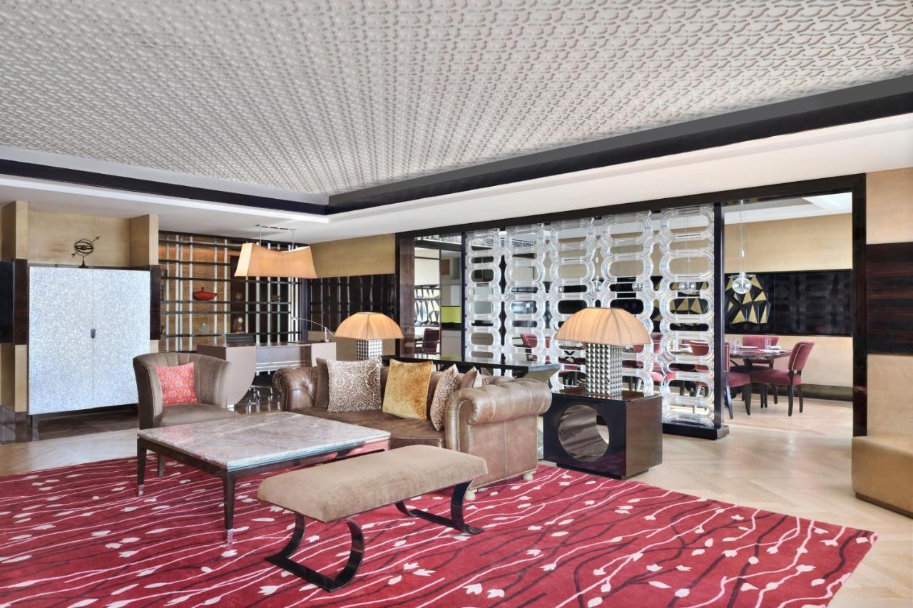 فندق جيه دبليو ماريوت هوتل نيودلهي آيروسيتي المظهر الخارجي الصورة A 3D rendering of a room
