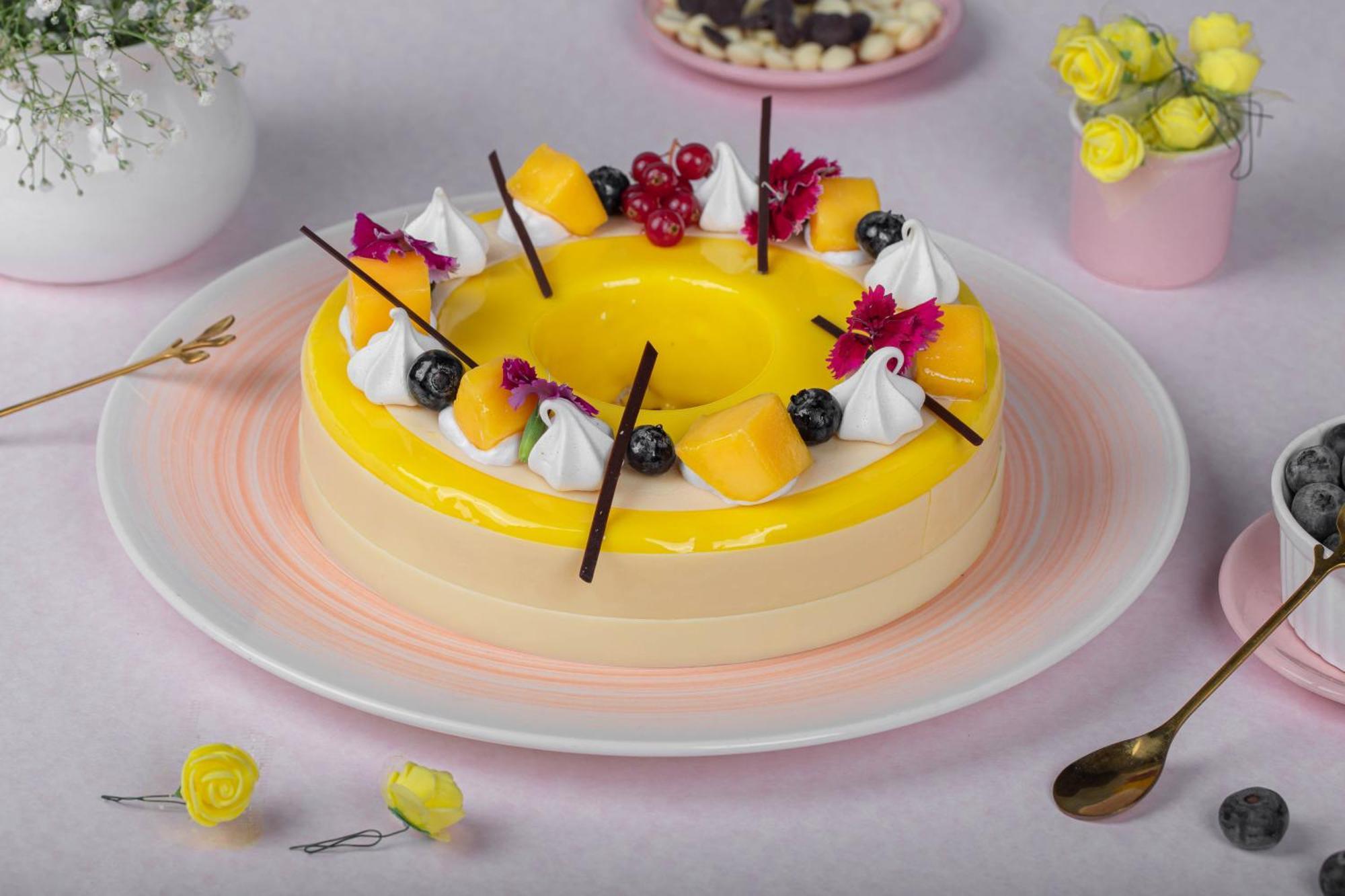فندق جيه دبليو ماريوت هوتل نيودلهي آيروسيتي المظهر الخارجي الصورة A mango float